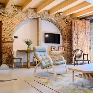 Moli Hotel