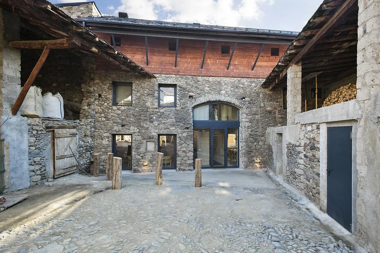 Set Terres - La Villa De Llivia - Adults Only
