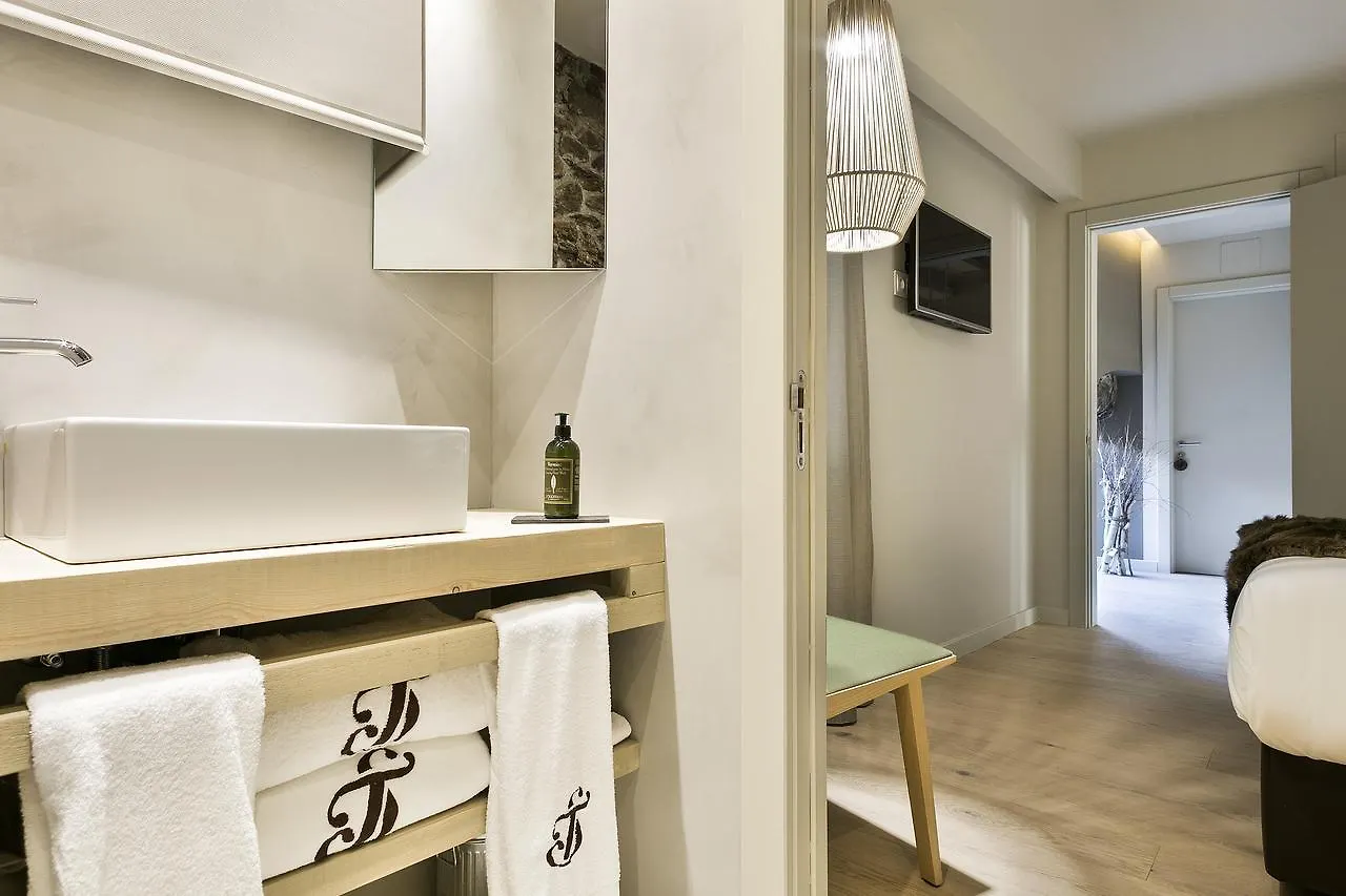 Set Terres - La Villa De Llivia - Adults Only 4*,