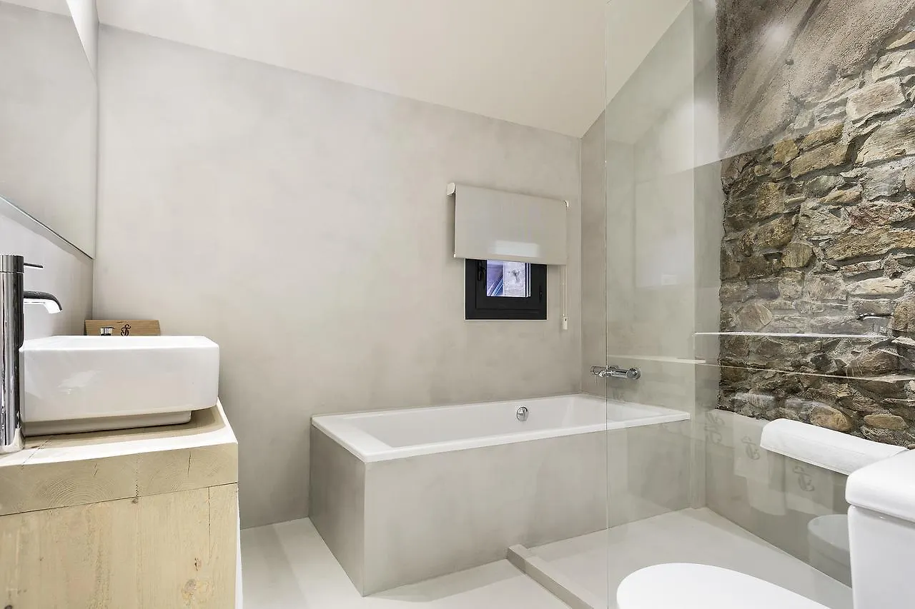 Set Terres - La Villa De Llivia - Adults Only Bed & Breakfast